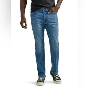 Lee Extreme Motion Straight Taper Jeans